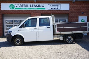 VW Transporter, modelår 2019, 160,000 km