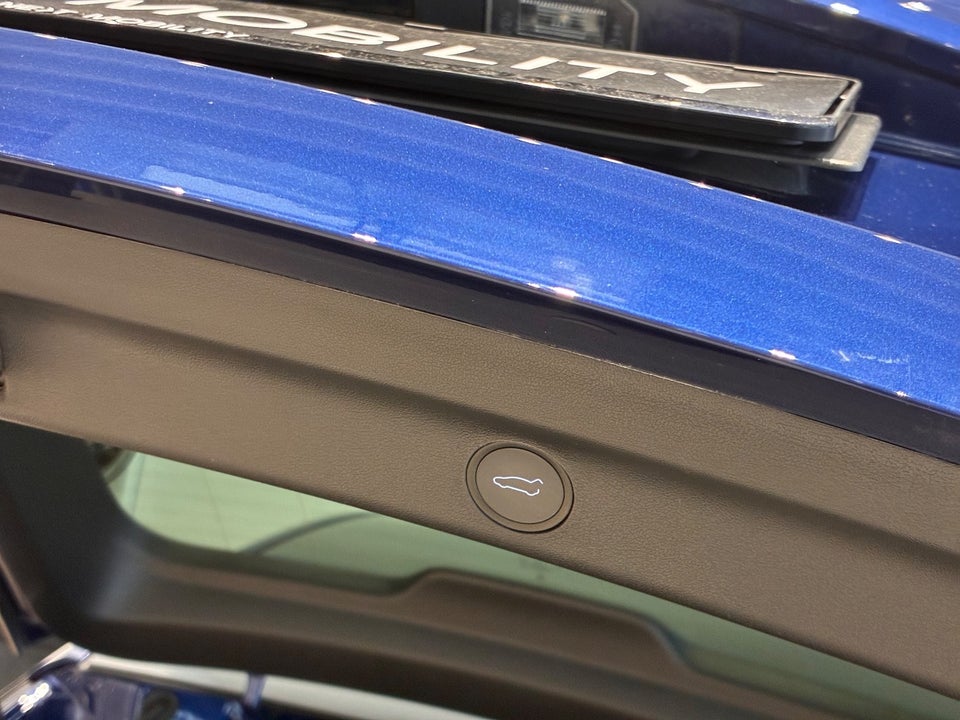 Tesla Model Y RWD 5d