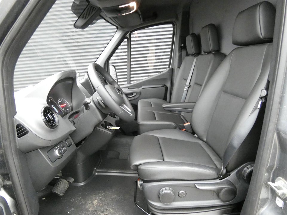 Mercedes Sprinter 317 2,0 CDi A4 Kassevogn aut. RWD