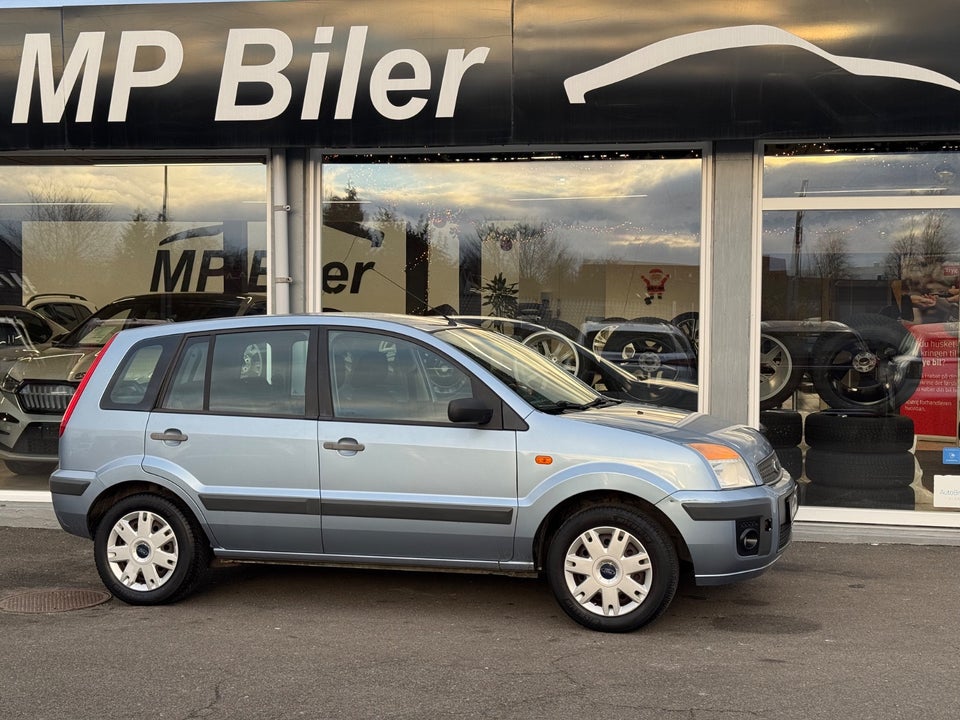 Ford Fusion 1,4  5d
