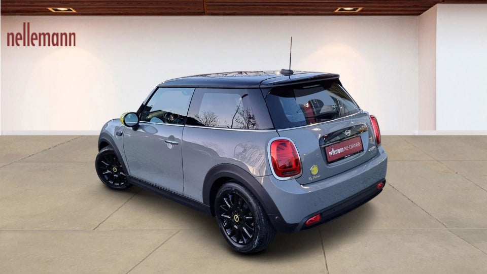 MINI Cooper SE Camden 3d