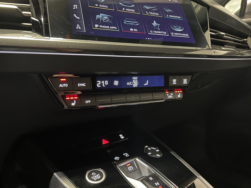 Audi Q4 e-tron 50 S-line quattro 5d