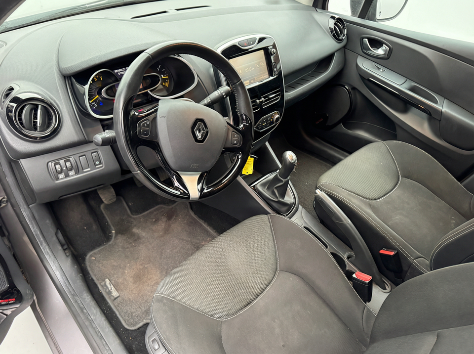 Renault Clio IV 0,9 TCe 90 Expression Sport Tourer 5d