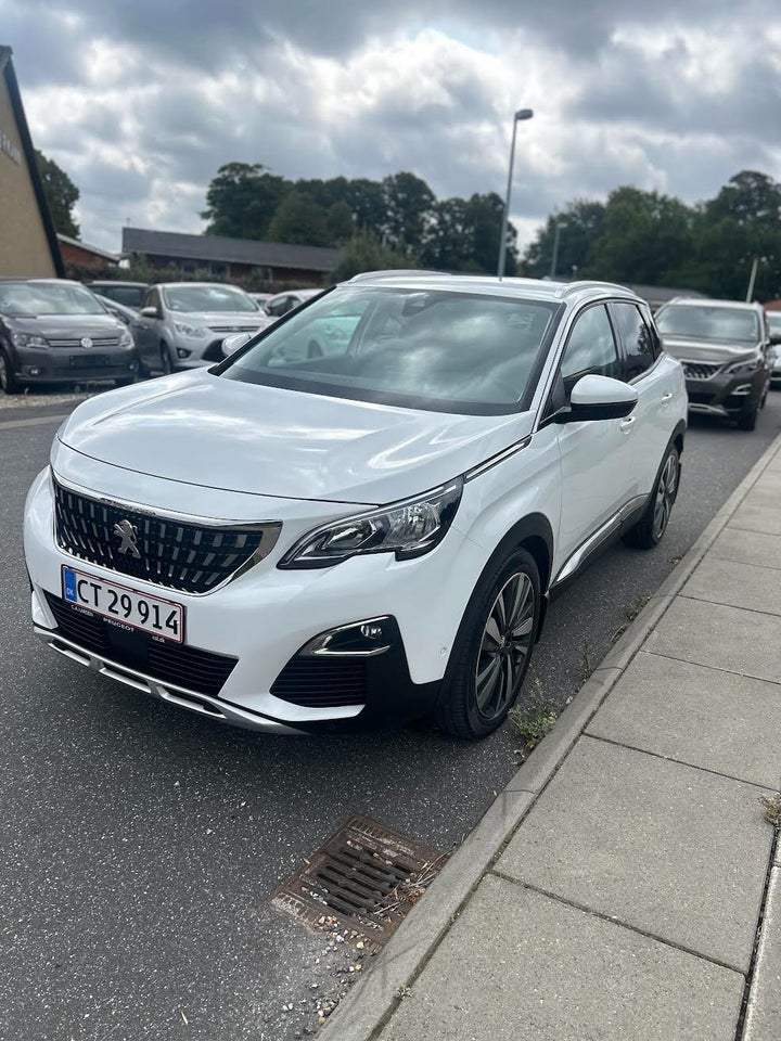 Peugeot 3008 1,2 e-THP 130 Allure 5d