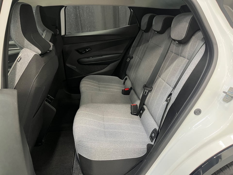 Renault Megane E-Tech 40 Equilibre 5d