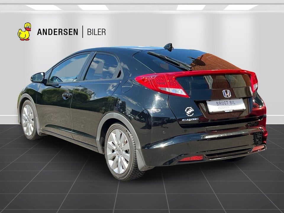 Honda Civic 1,8 i-VTEC Executive 5d