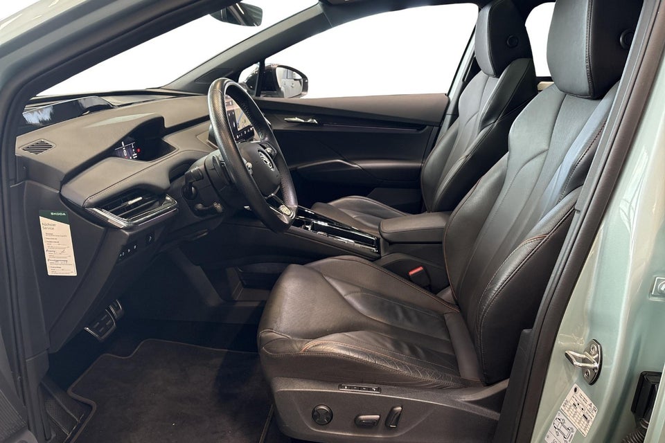 Skoda Enyaq 80x iV Founders Edition 5d