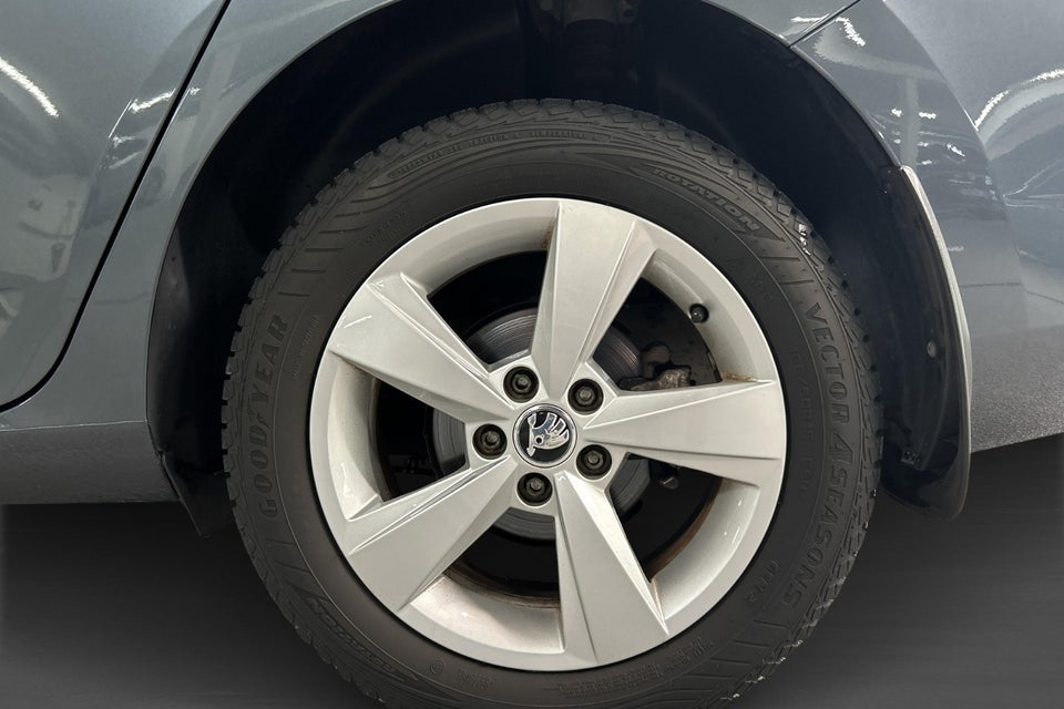 Skoda Fabia 1,0 TSi 110 Ambition Combi DSG 5d