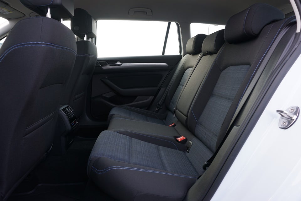 VW Passat 1,4 GTE High Variant DSG 5d