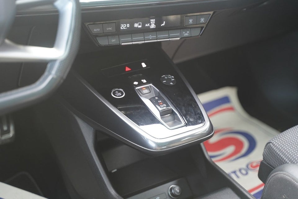 Audi Q4 e-tron 40 S-line 5d
