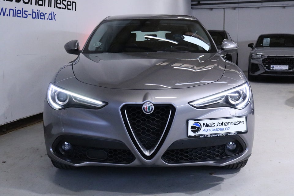 Alfa Romeo Stelvio 2,2 JTD 180 aut. 5d