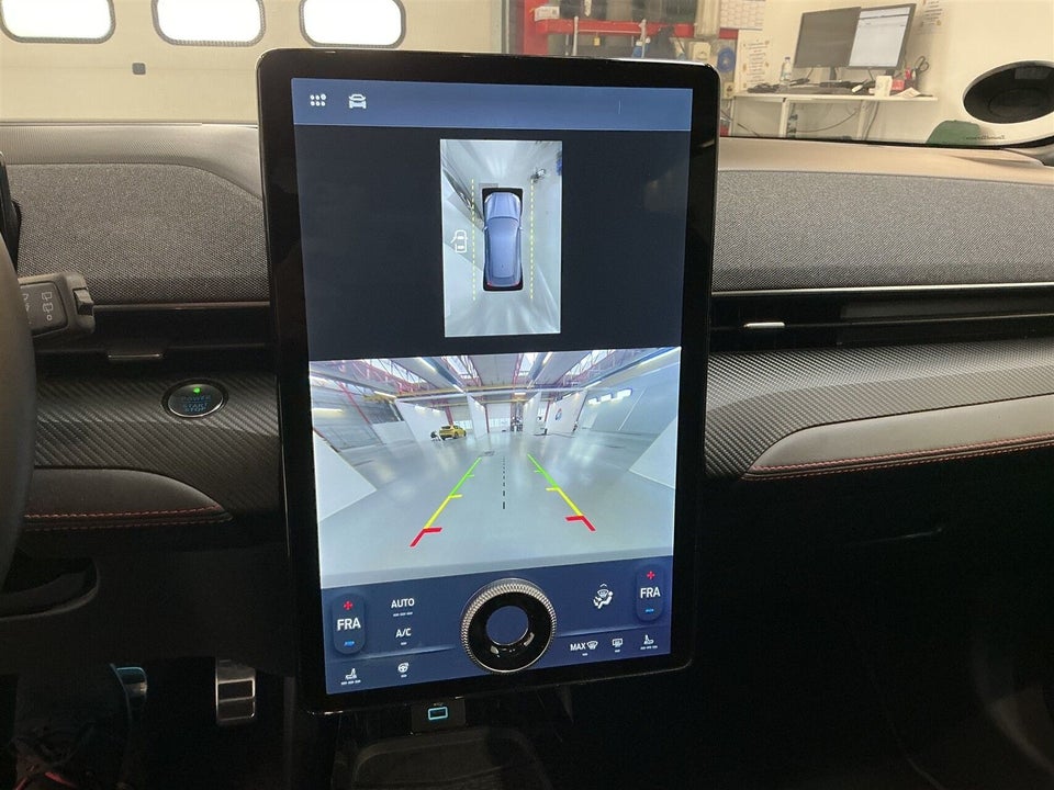 Ford Mustang Mach-E 98 Premium Extended Range 5d