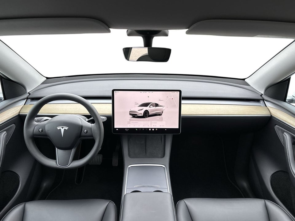 Tesla Model Y RWD 5d