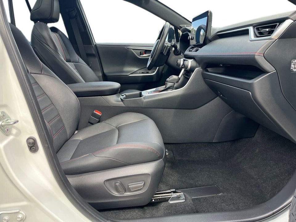 Toyota RAV4 2,5 Plug-in Hybrid H3 Style AWD-i Van 5d