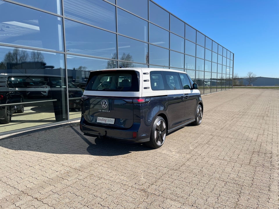 VW ID. Buzz 77 Style SWB 5d