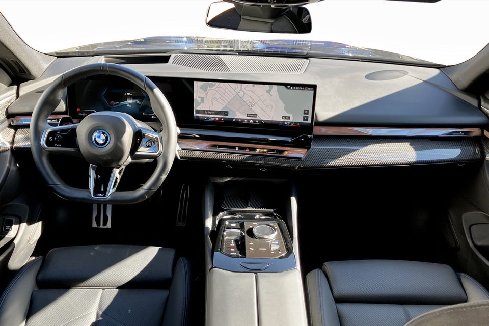BMW i5 eDrive40 Fully Charged M-Sport 4d