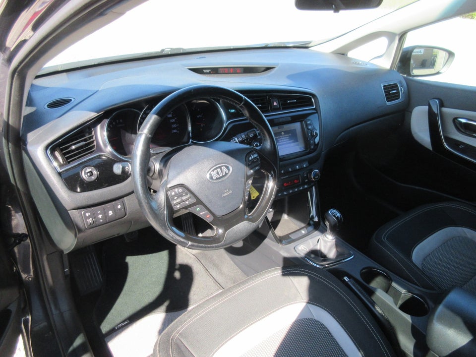 Kia Ceed 1,0 T-GDi Attraction SW 5d