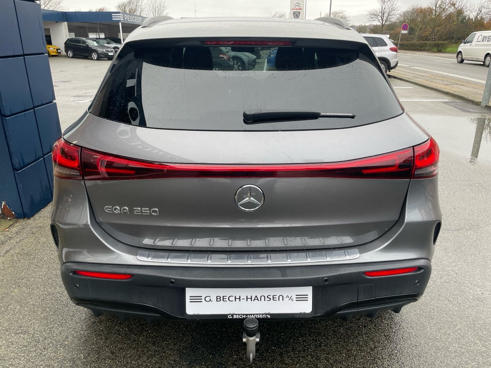 Mercedes EQA250 AMG Line 5d