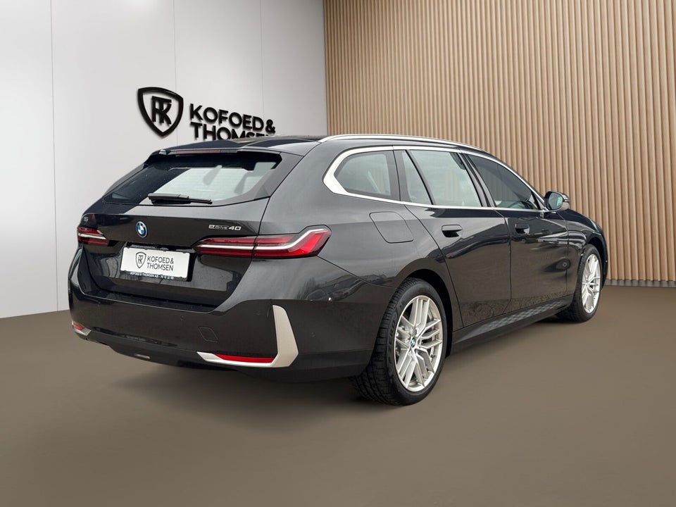 BMW i5 eDrive40 Touring Sport Line 5d
