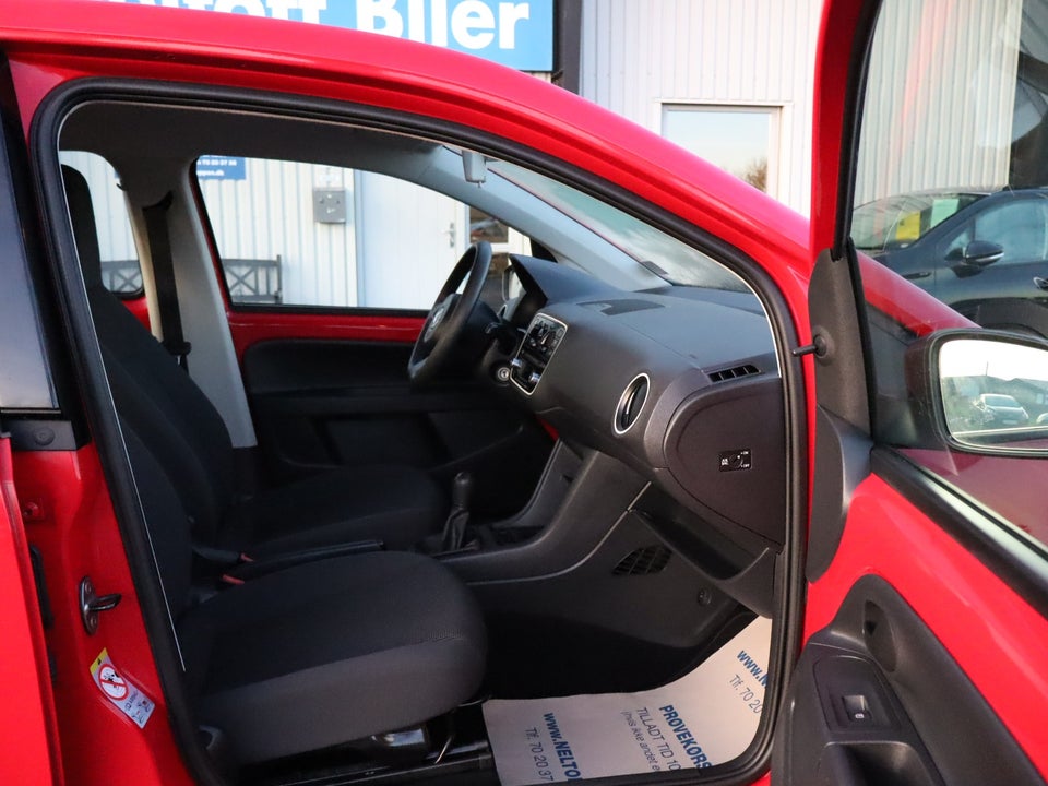 VW Up! 1,0 60 Groove Up! BMT 5d