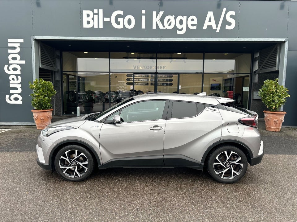 Toyota C-HR 1,8 Hybrid Premium Selected CVT 5d