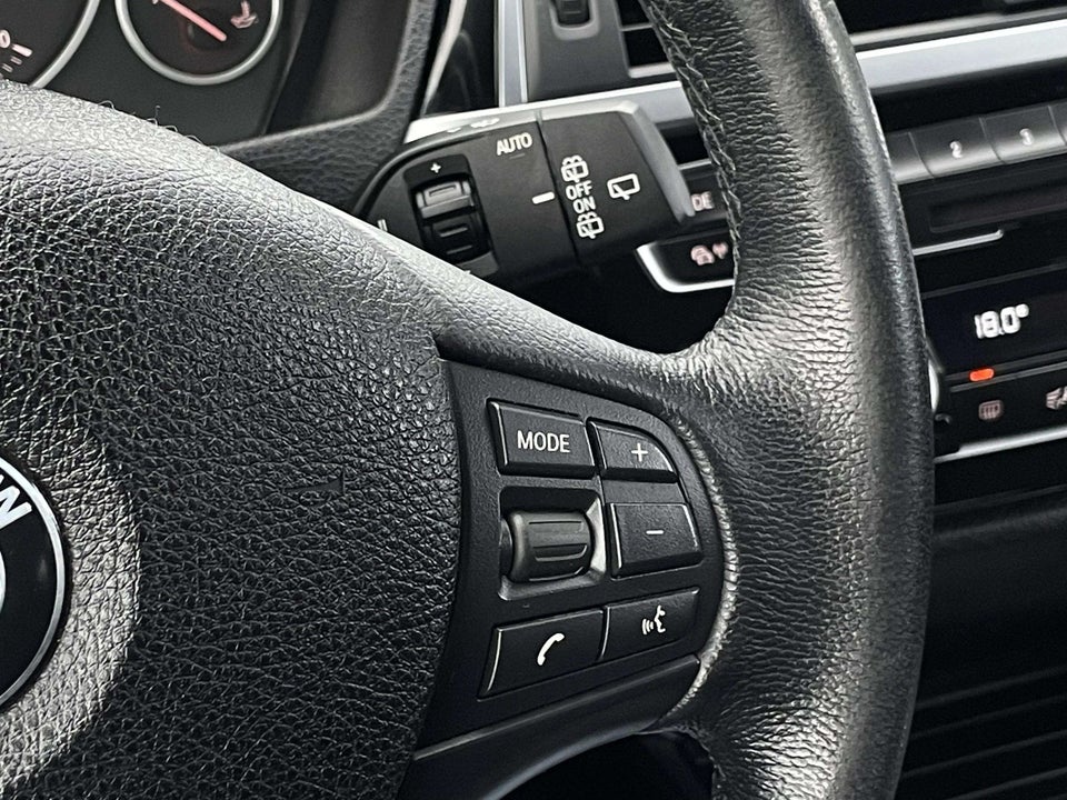 BMW 320i 2,0 Touring aut. 5d