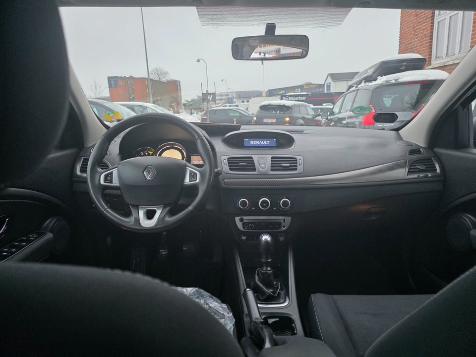 Renault Megane III 1,6 110 Expression Sport Tourer 5d