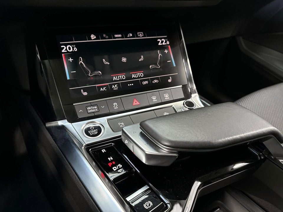 Audi e-tron 50 quattro 5d