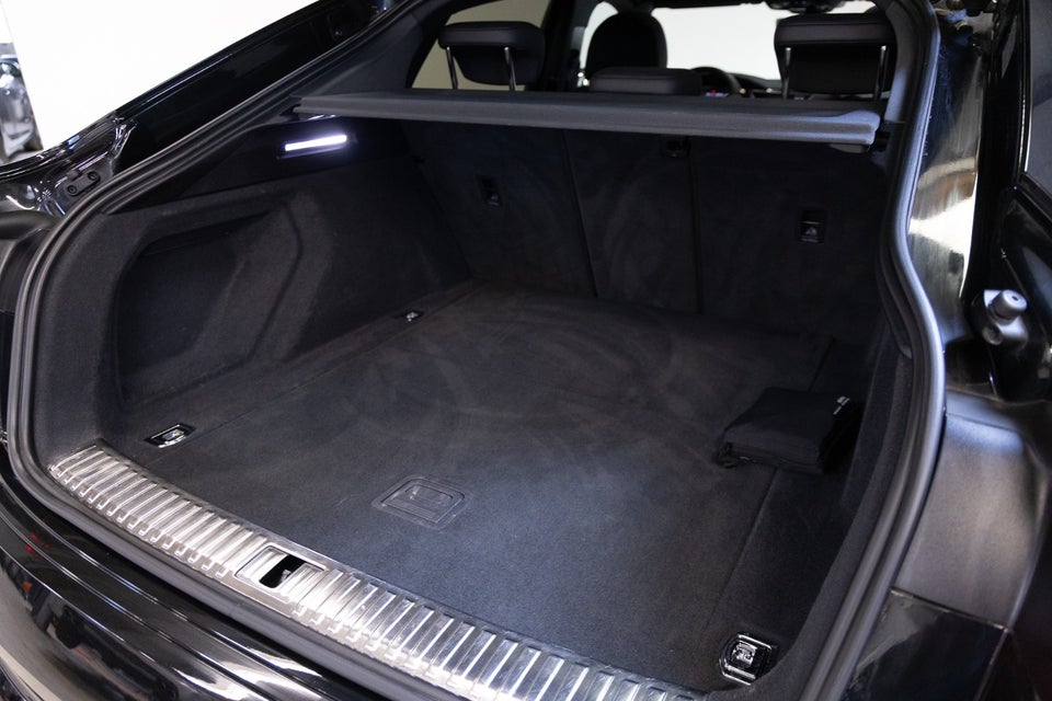 Audi e-tron 55 S-line Sportback quattro 5d