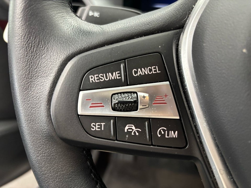 BMW i4 eDrive40 Charged 5d
