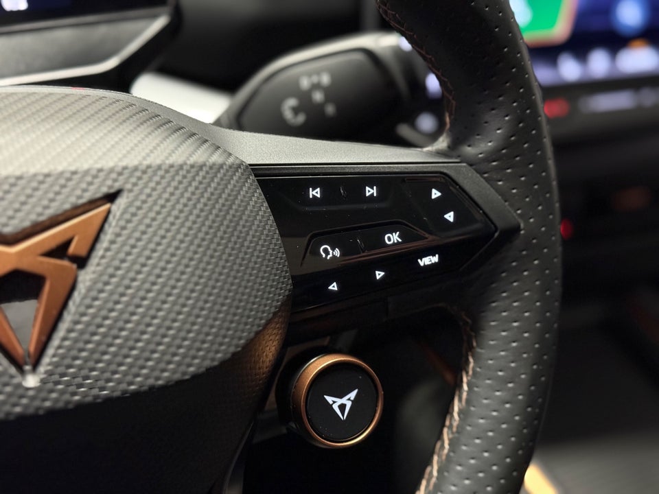 Cupra Born 77 e-Boost Business Edition+ 5d