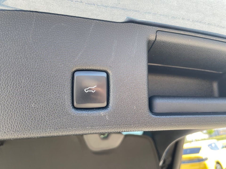 Ford Kuga 2,5 PHEV ST-Line X CVT 5d