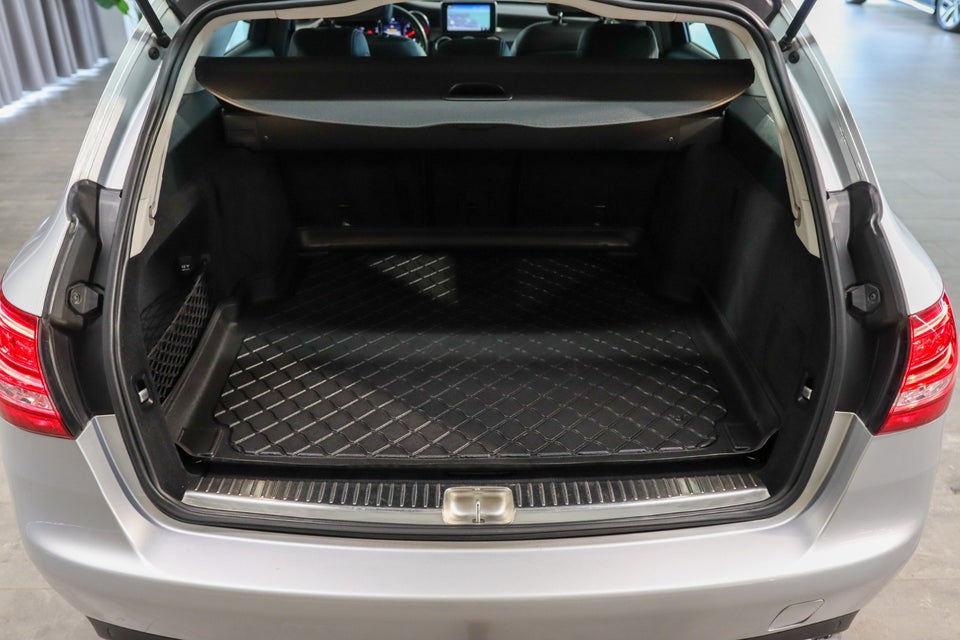 Mercedes C220 d 2,2 Avantgarde stc. aut. 5d