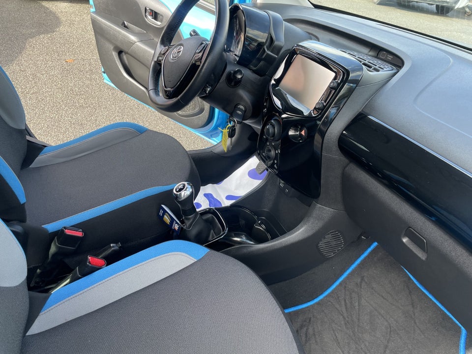 Toyota Aygo 1,0 VVT-i x-cite 5d