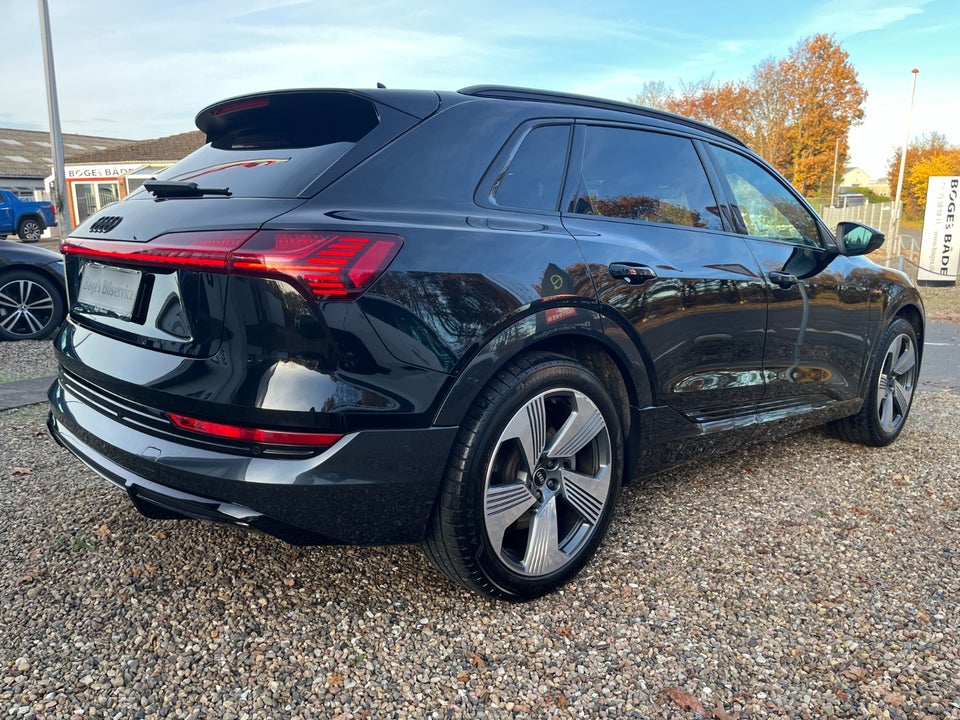 Audi e-tron 55 S-line quattro 5d