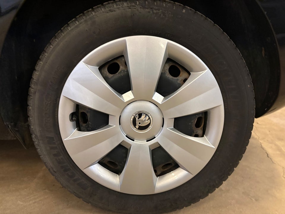 Skoda Fabia 1,0 MPi 60 Easy 5d