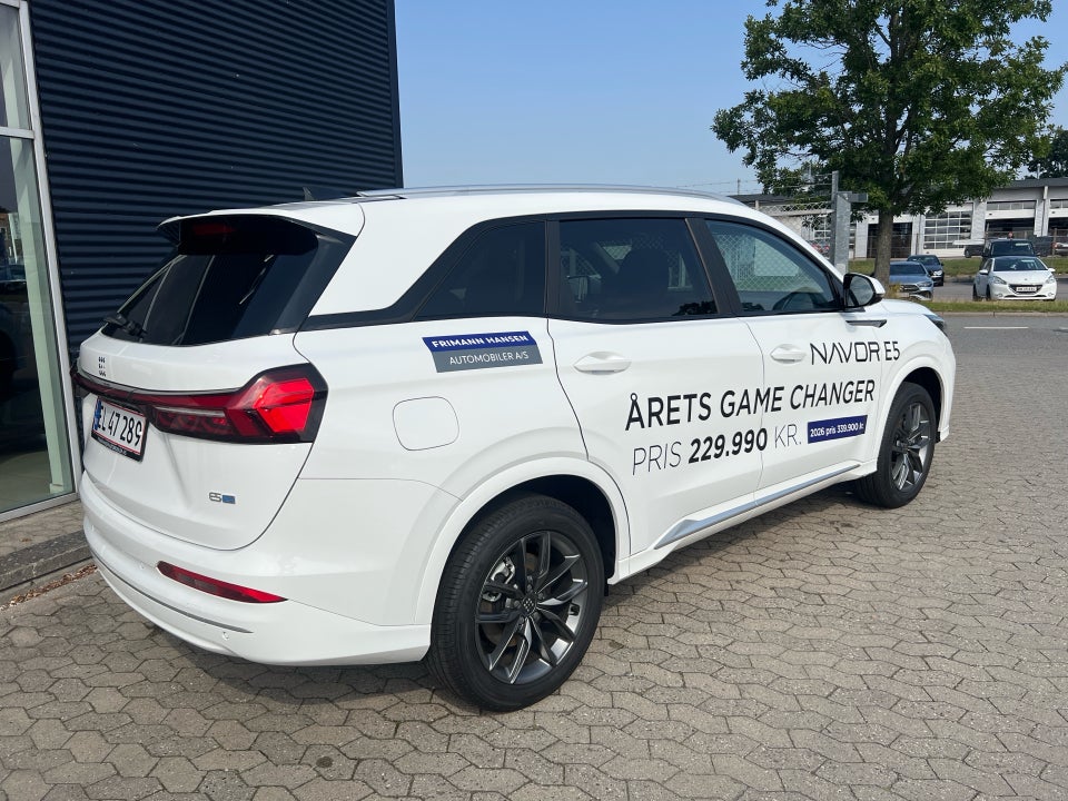 Navor E5 1,5 PHEV Rock 5d