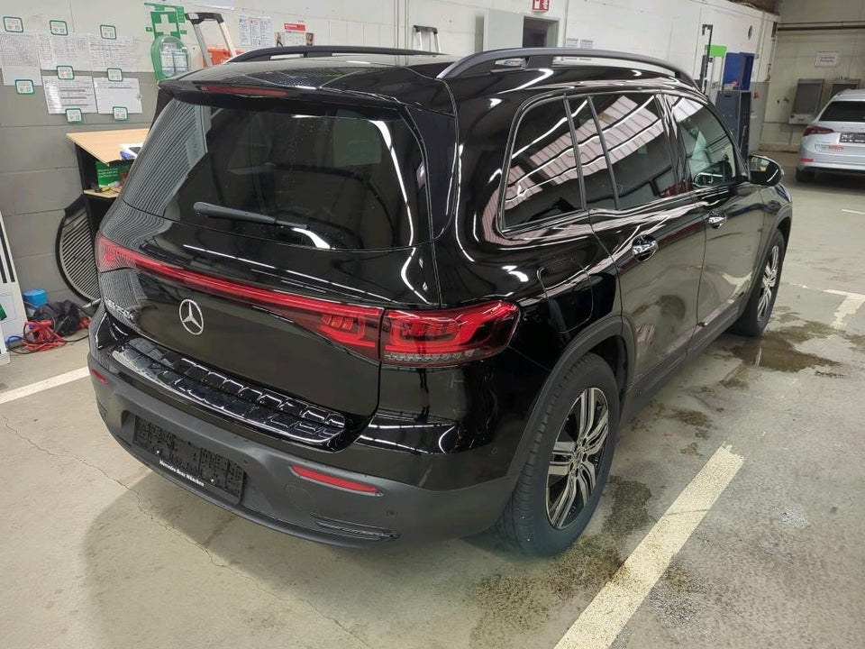 Mercedes EQB250+ Progressive 5d