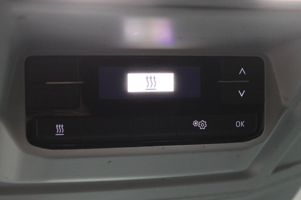 VW Crafter 35 2,0 TDi 177 Kassevogn L3H2 aut.