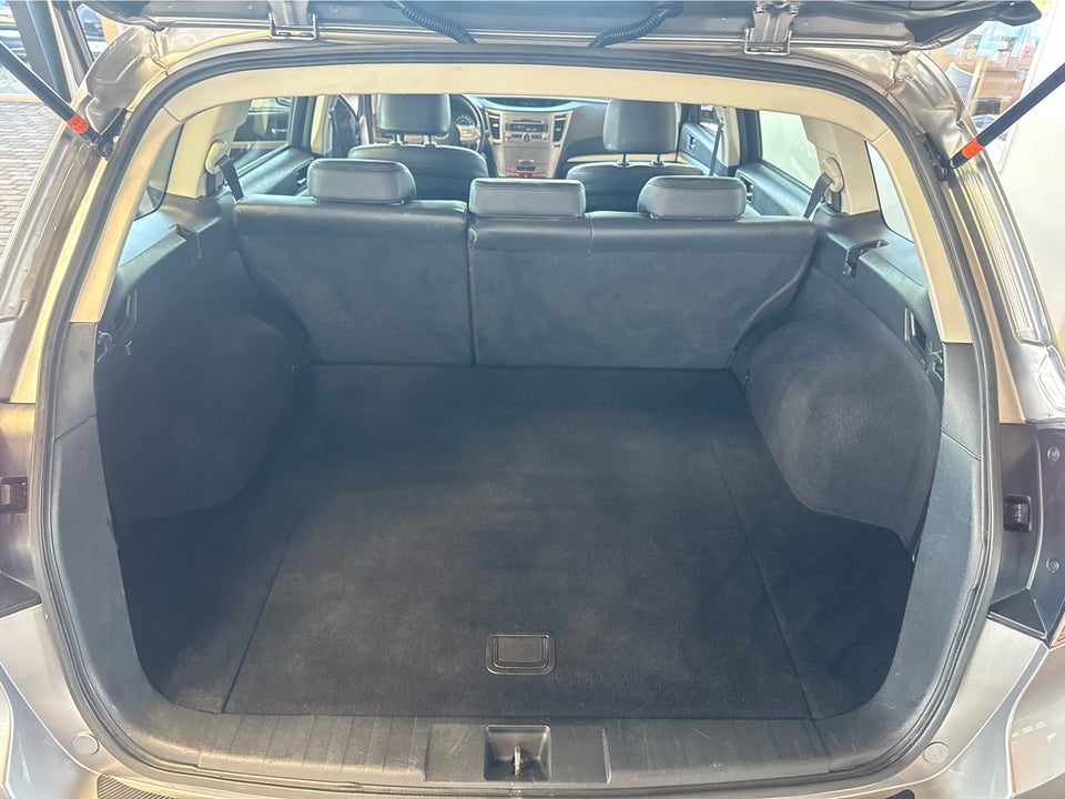 Subaru Legacy 2,5i Business Wagon aut. AWD 5d