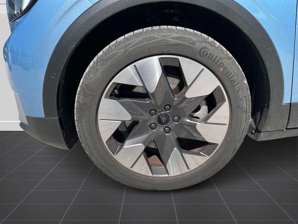 Ford Explorer 77 Premium Extended Range 5d