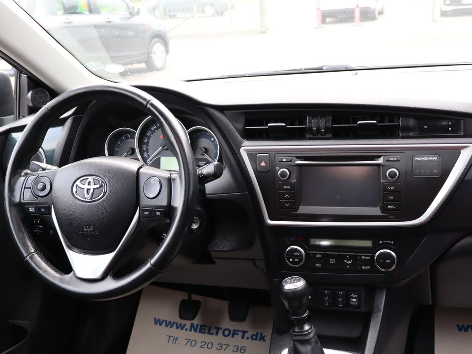 Toyota Auris 2,0 D-4D T4 5d