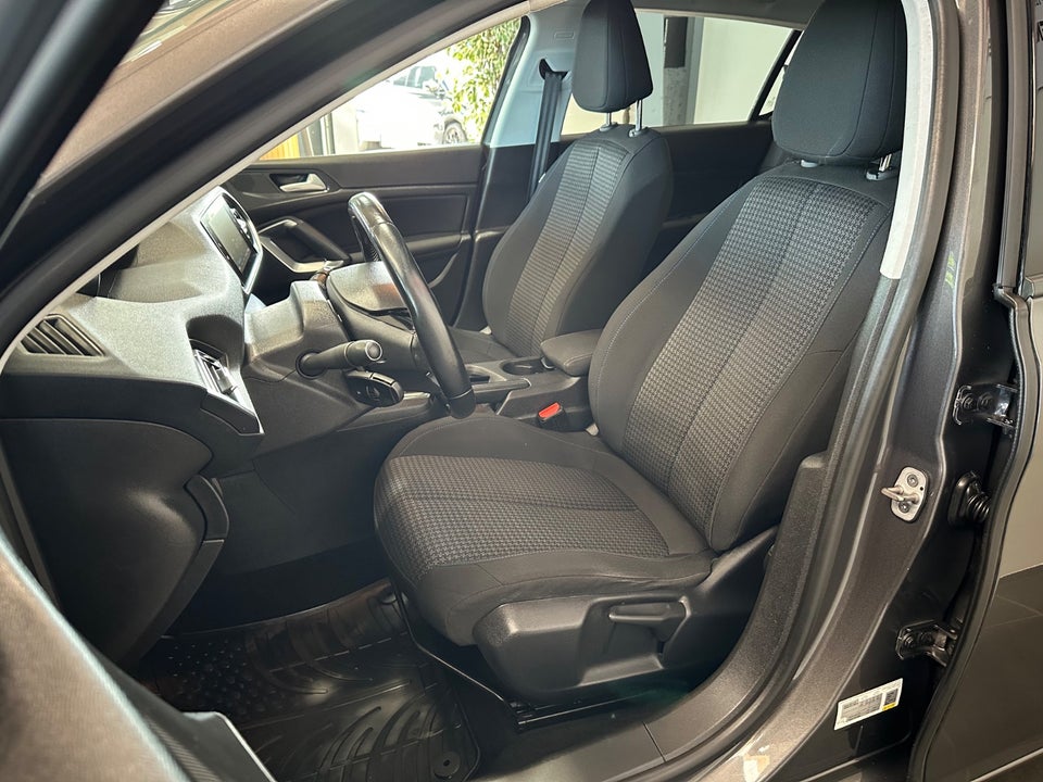 Peugeot 308 1,5 BlueHDi 130 Style 5d