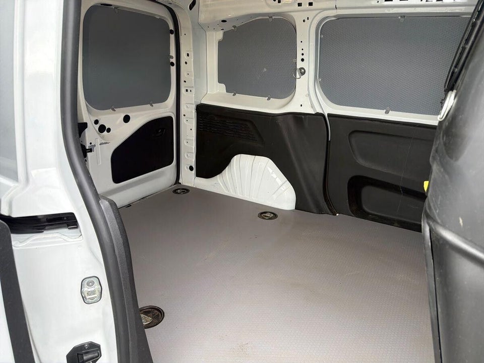 Peugeot Partner 1,5 BlueHDi 100 L1V1 Plus Van