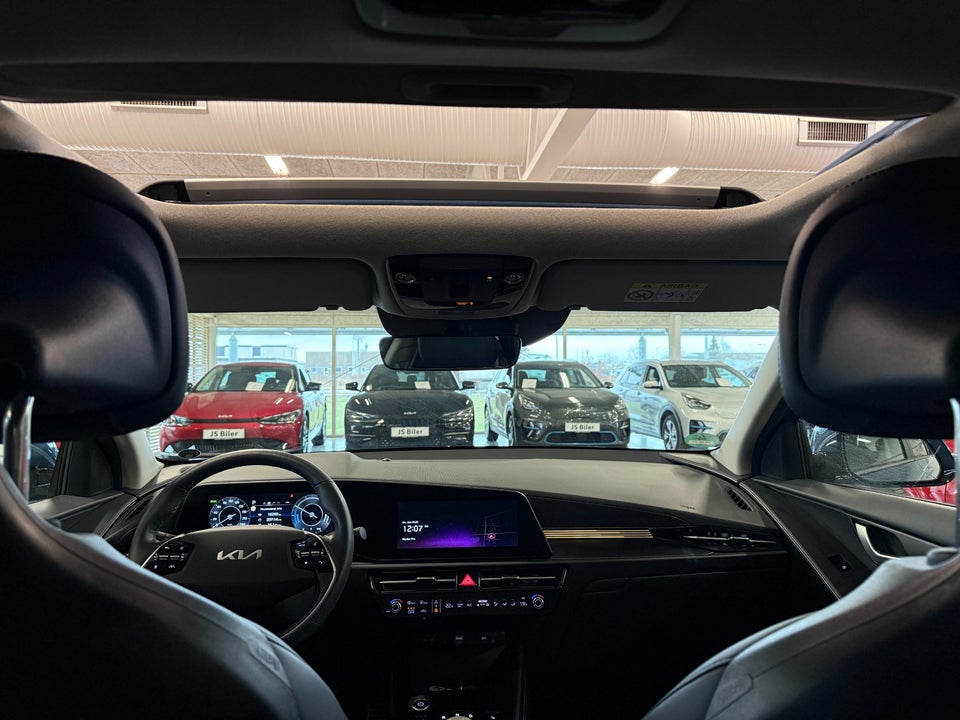 Kia Niro 64 EV Upgrade 5d