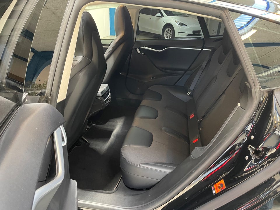 Tesla Model S 70D 5d
