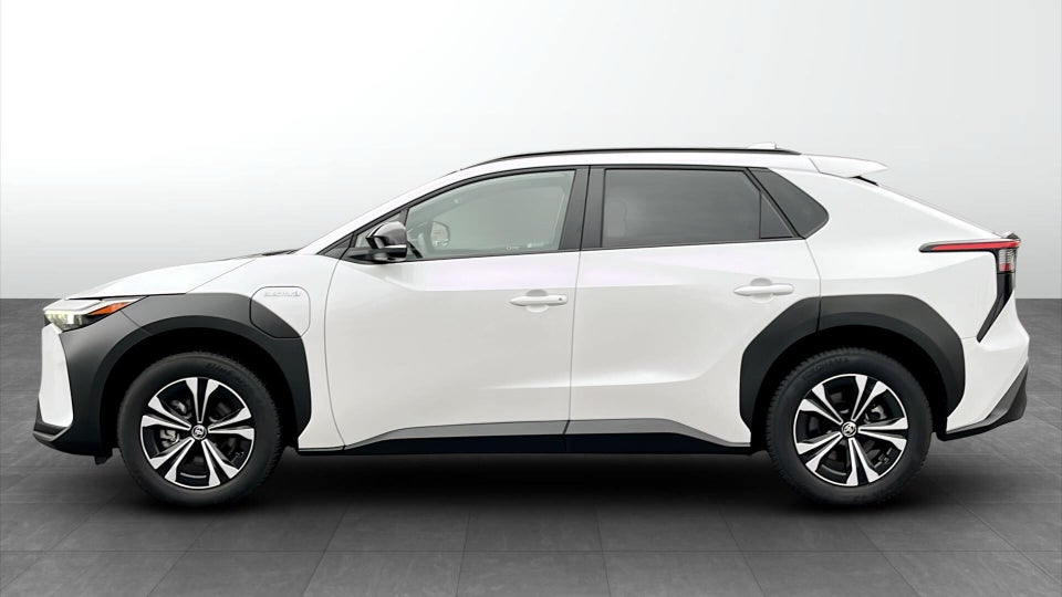 Toyota bZ4X Active 5d