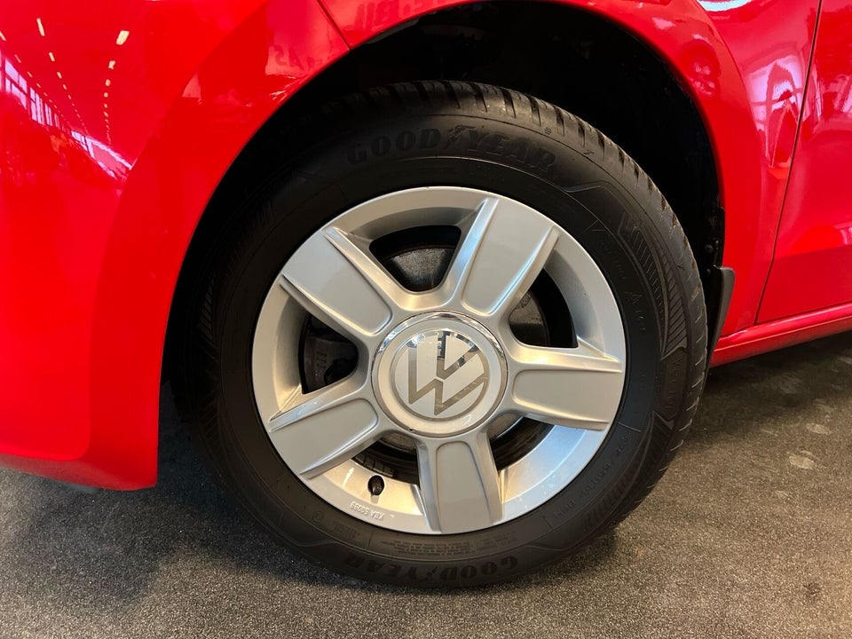 VW Up! 1,0 MPi 65 Move Up! BMT 5d