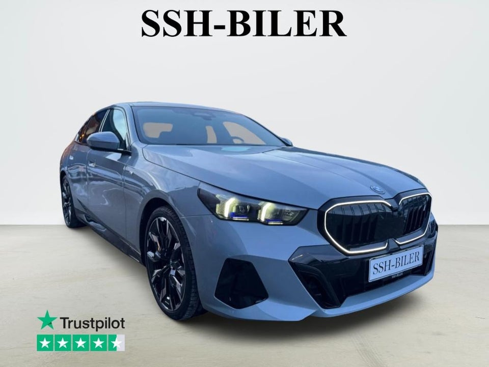 BMW i5 eDrive40 Fully Charged M-Sport Pro 4d