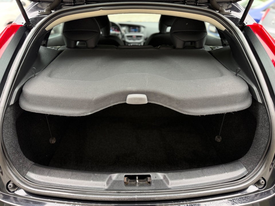Volvo V40 1,6 D2 115 Kinetic 5d